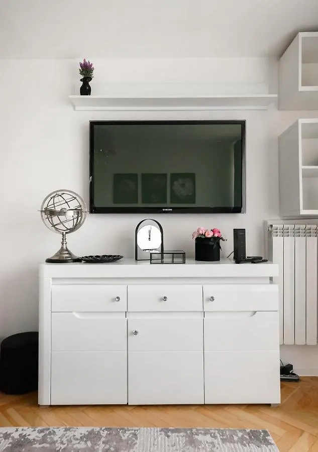 Wola Okopowa Luxury Apartment Warsaw