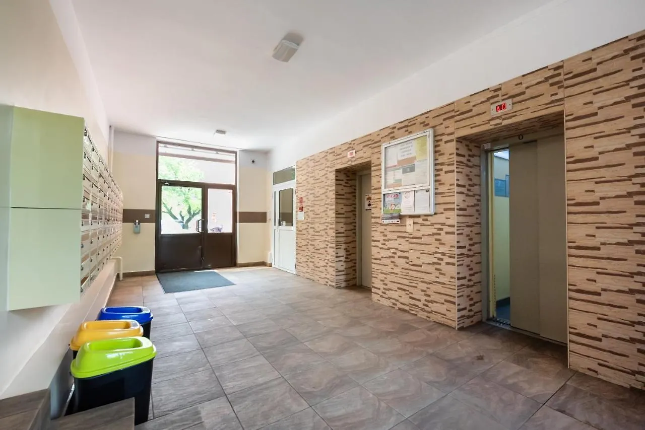 Wola Okopowa Luxury Apartment Varsó